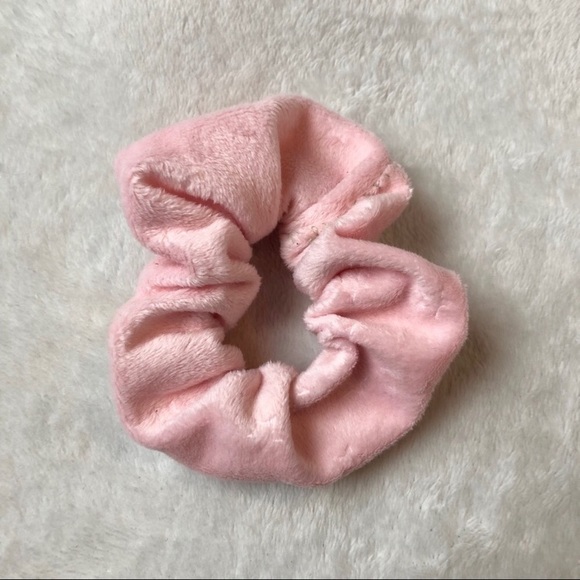 Accessories - BOGO FREE Pastel pink velvet star scrunchy